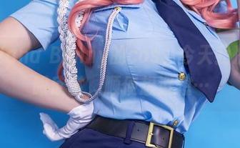 精选Hana Bunny的cos，今天我决定闭眼欣赏，顺便想遐想…